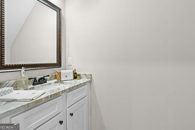 302 Beau Claire Circle, Byron, GA 31008