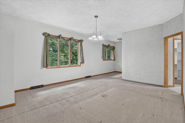 5035 N Northwood Trace, Janesville, WI 53545