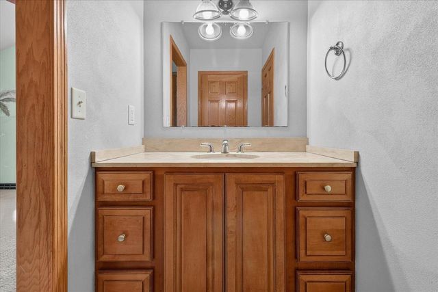 5035 N Northwood Trace, Janesville, WI 53545