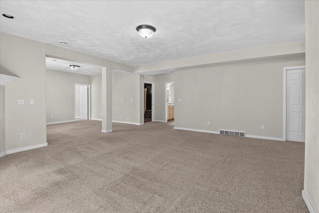 5035 N Northwood Trace, Janesville, WI 53545