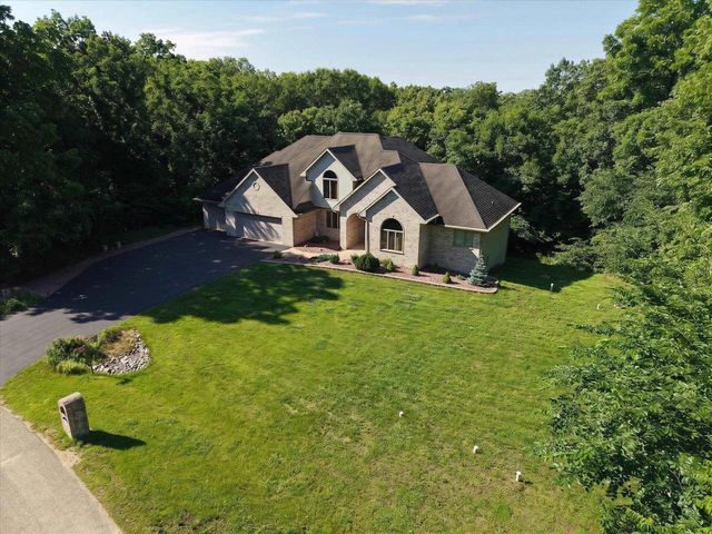 5035 N Northwood Trace, Janesville, WI 53545