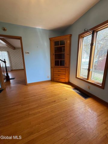 14 Davis Street, Glens Falls, NY 12801