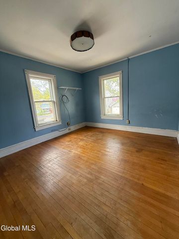 14 Davis Street, Glens Falls, NY 12801