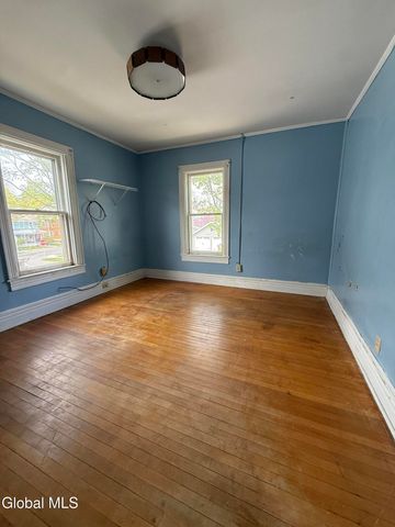 14 Davis Street, Glens Falls, NY 12801