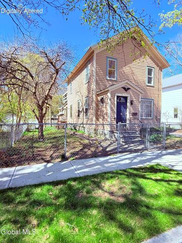 14 Davis Street, Glens Falls, NY 12801
