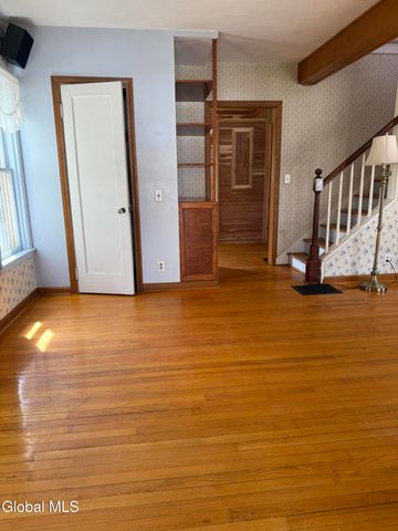 14 Davis Street, Glens Falls, NY 12801