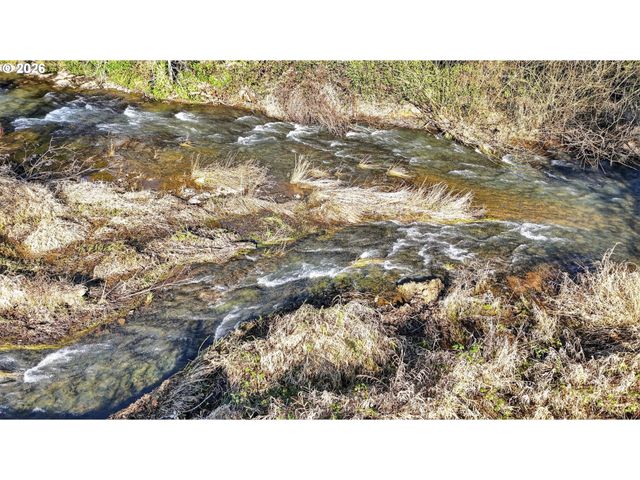 112 WHITE Way, St Helens, OR 97051