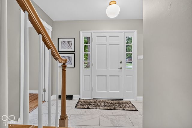 130 Beechmont Drive, Carmel, IN 46032