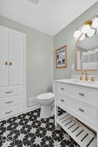 130 Beechmont Drive, Carmel, IN 46032