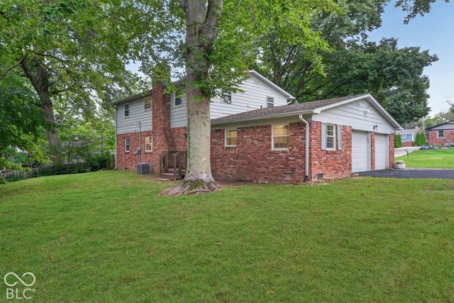 130 Beechmont Drive, Carmel, IN 46032