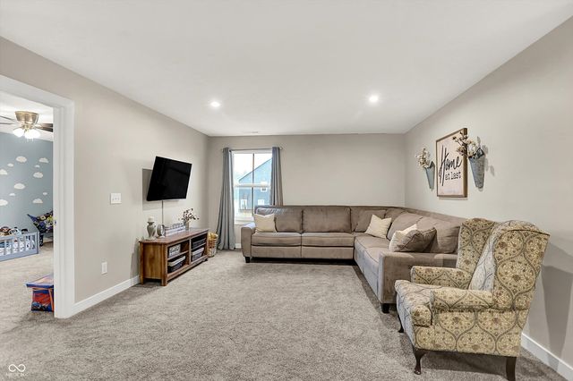 7272 W Beyers Court, New Palestine, IN 46163