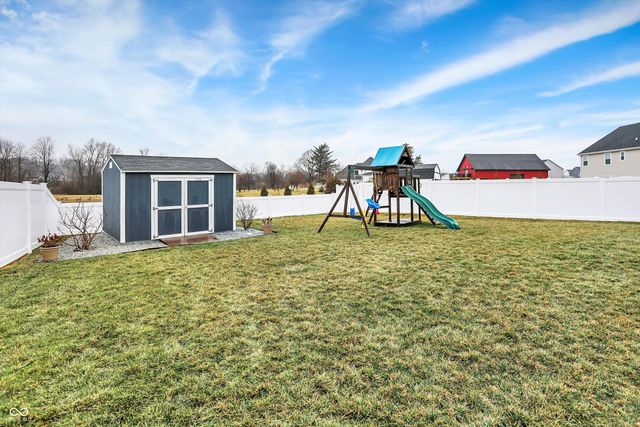 7272 W Beyers Court, New Palestine, IN 46163