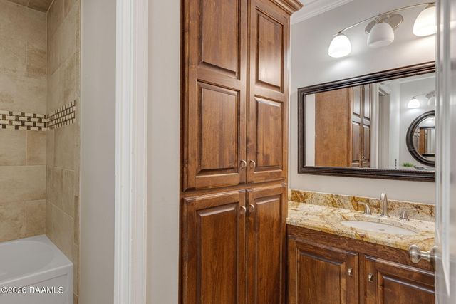 704 Canaan Drive, Lafayette, LA 70508