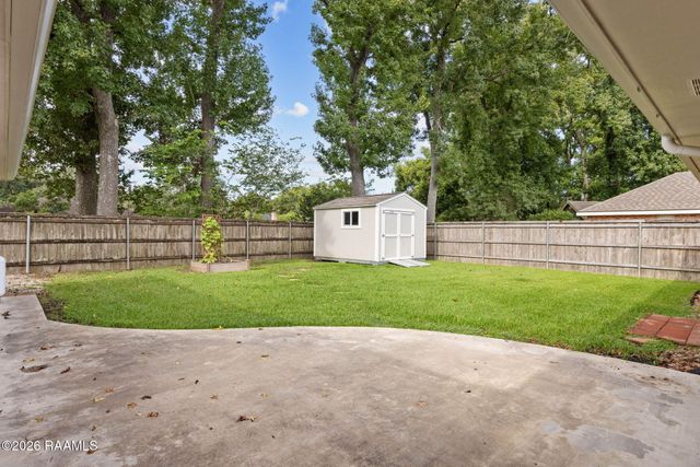 704 Canaan Drive, Lafayette, LA 70508