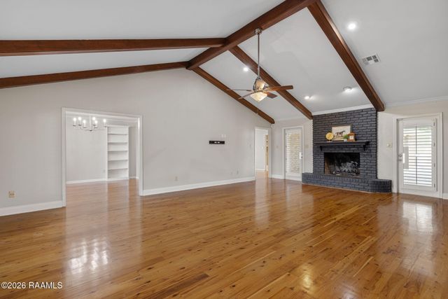704 Canaan Drive, Lafayette, LA 70508