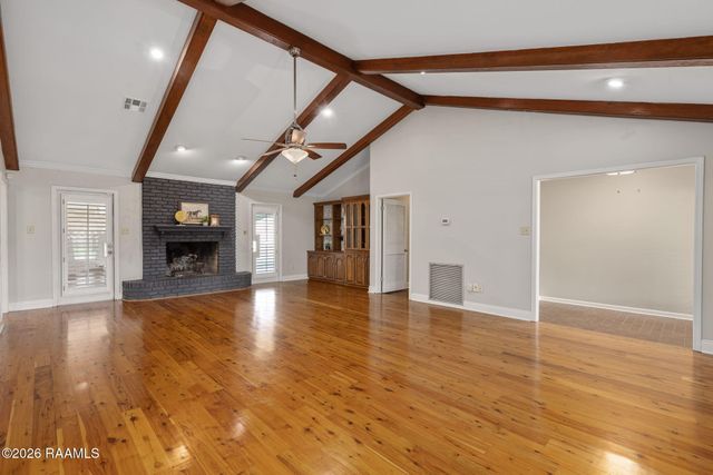 704 Canaan Drive, Lafayette, LA 70508