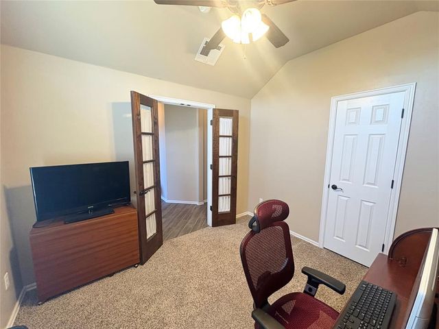 1917 Hebron Court, Yukon, OK 73099