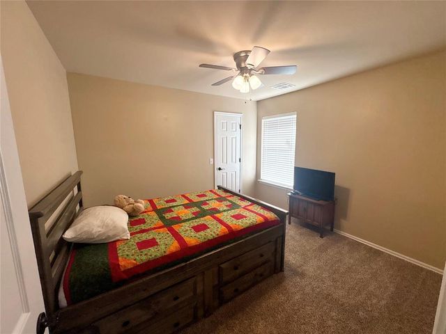 1917 Hebron Court, Yukon, OK 73099