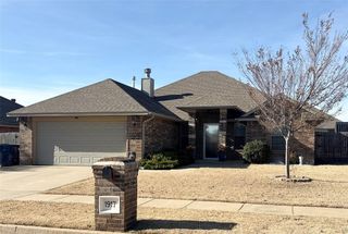 1917 Hebron Court, Yukon, OK 73099