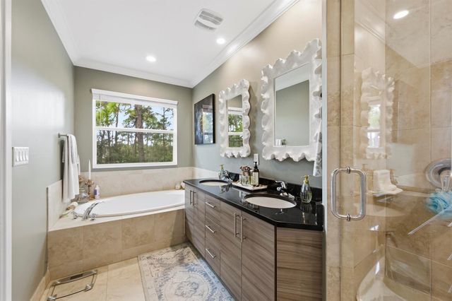 6176 SE Portofino Circle 3-303, Hobe Sound, FL 33455