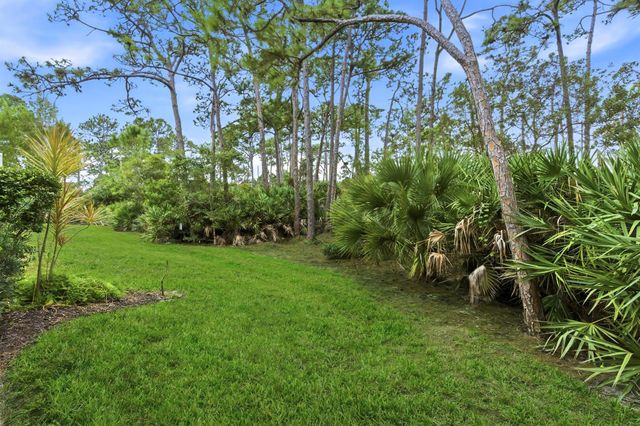 6176 SE Portofino Circle 3-303, Hobe Sound, FL 33455