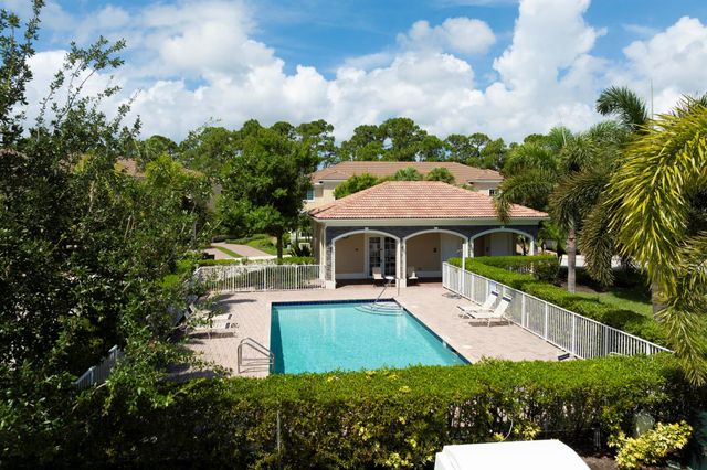 6176 SE Portofino Circle 3-303, Hobe Sound, FL 33455