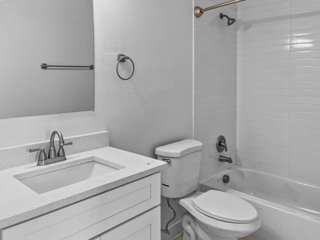 2720 Rochelle Point, Irving, TX 75062