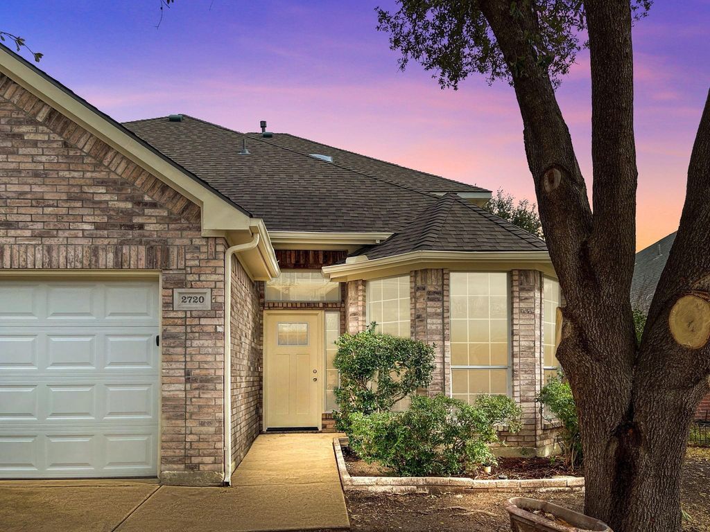 2720 Rochelle Point, Irving, TX 75062