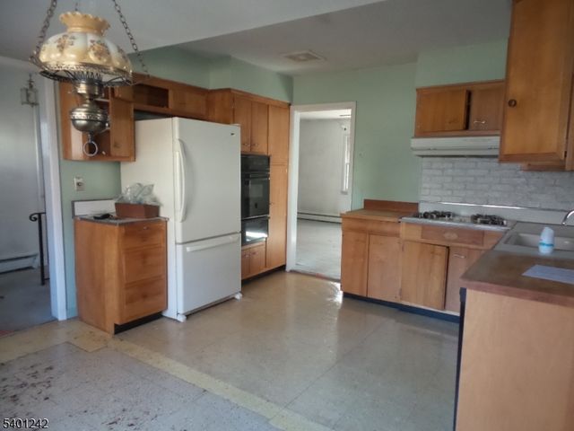 89 Church St, Ramsey Boro, NJ 07446