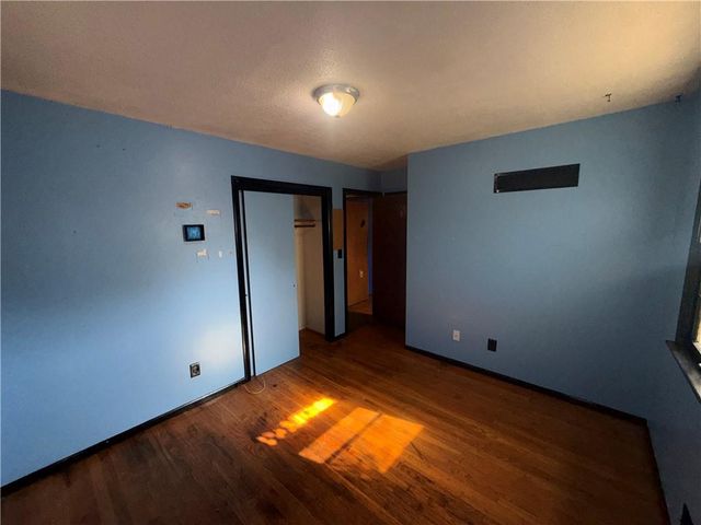 509 SW Westminister Road, Blue Springs, MO 64014