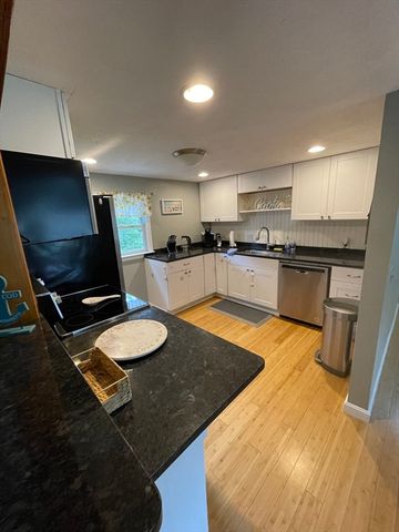 5 Andersen Ave, Sandwich, MA 02537