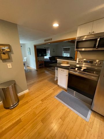5 Andersen Ave, Sandwich, MA 02537
