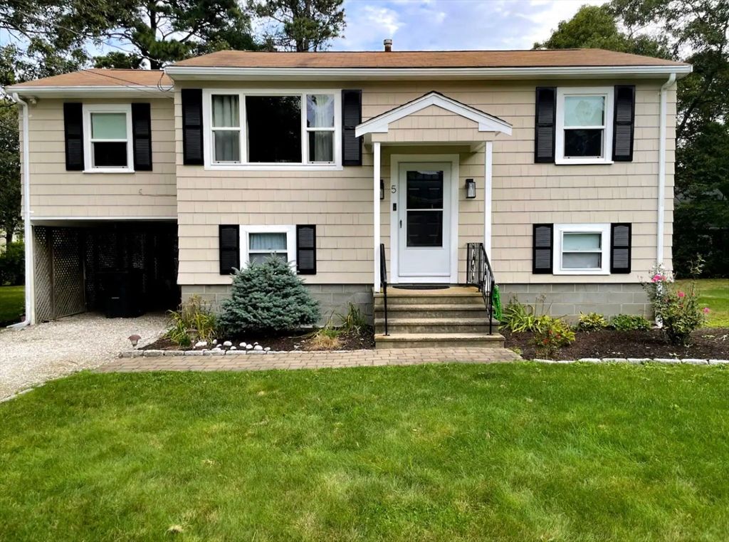 5 Andersen Ave, Sandwich, MA 02537