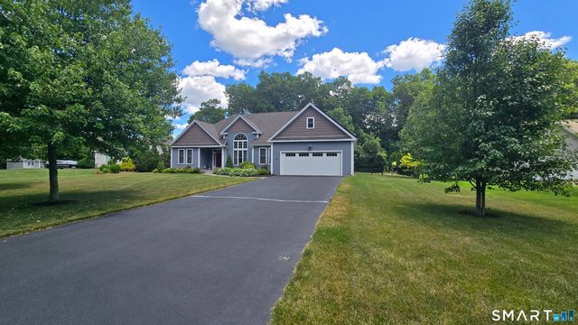 15 Claire Lane, Bloomfield, CT 06002