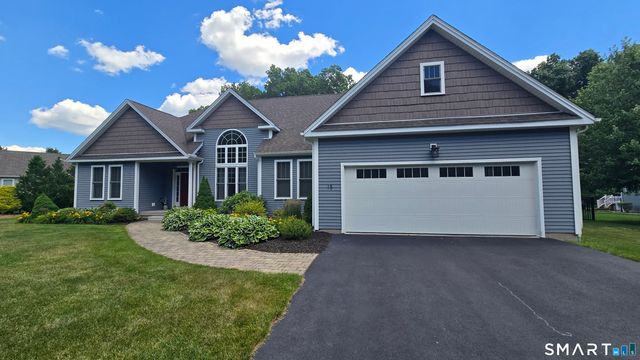 15 Claire Lane, Bloomfield, CT 06002