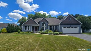 15 Claire Lane, Bloomfield, CT 06002