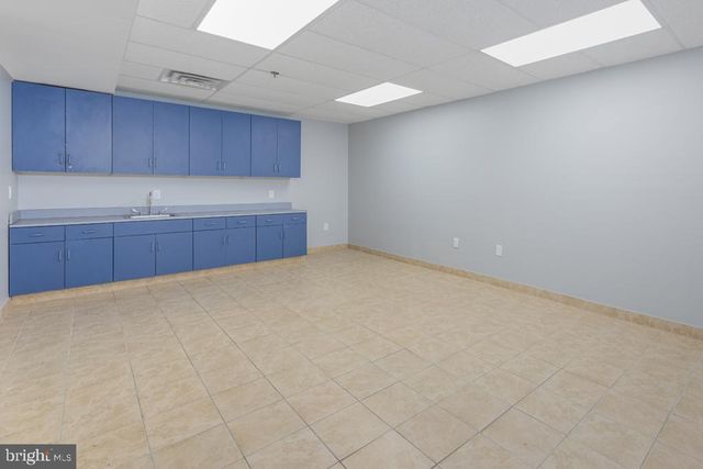 411 COMMERCE LN, West Berlin, NJ 08091