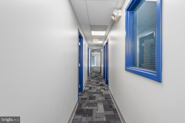 411 COMMERCE LN, West Berlin, NJ 08091