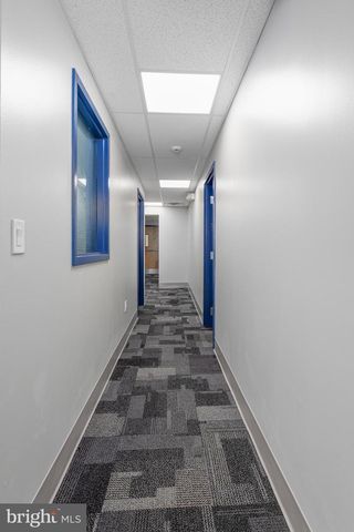 411 COMMERCE LN, West Berlin, NJ 08091