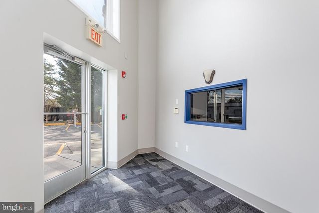 411 COMMERCE LN, West Berlin, NJ 08091