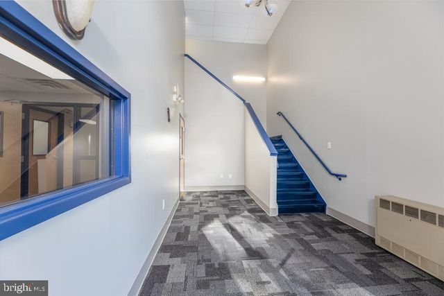 411 COMMERCE LN, West Berlin, NJ 08091