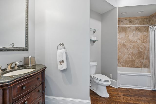 3626 West End Ave Apt 201, Nashville, TN 37205
