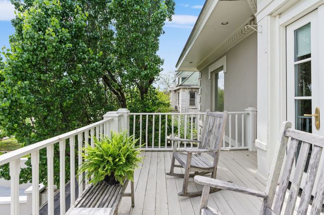 3626 West End Ave Apt 201, Nashville, TN 37205