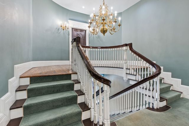 3626 West End Ave Apt 201, Nashville, TN 37205