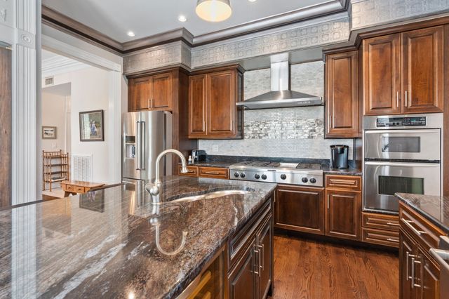 3626 West End Ave Apt 201, Nashville, TN 37205