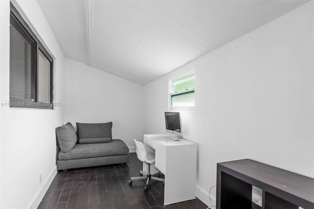 715 NE 25th Ave, Pompano Beach, FL 33062