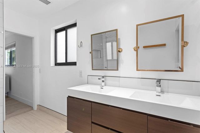 715 NE 25th Ave, Pompano Beach, FL 33062