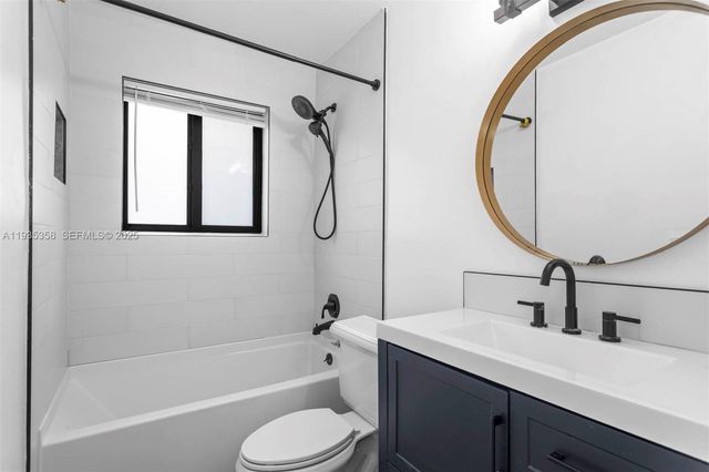 715 NE 25th Ave, Pompano Beach, FL 33062