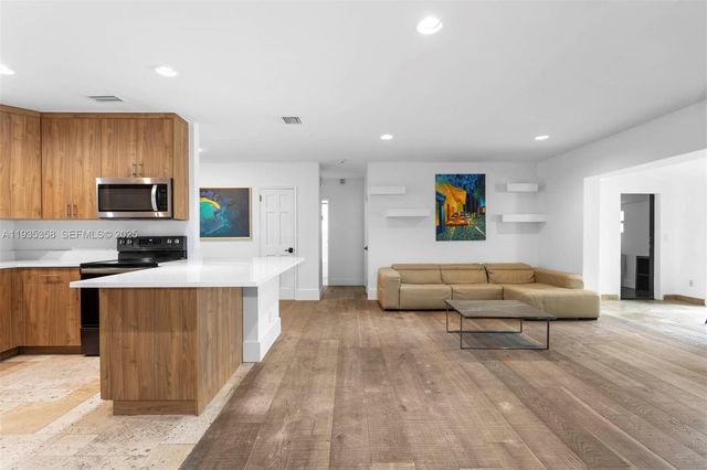 715 NE 25th Ave, Pompano Beach, FL 33062