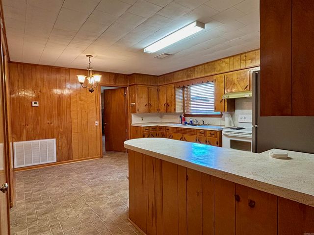 202 S Free St, Portia, AR 72457